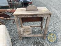 Wooden saw bench needs new motor - 2