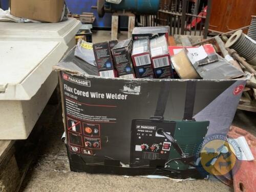 Welder & 6x rolls of wire