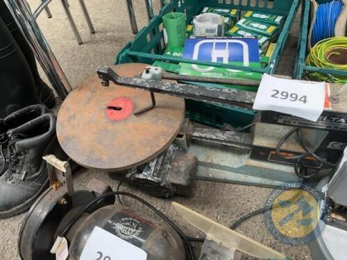 Electric handsaw