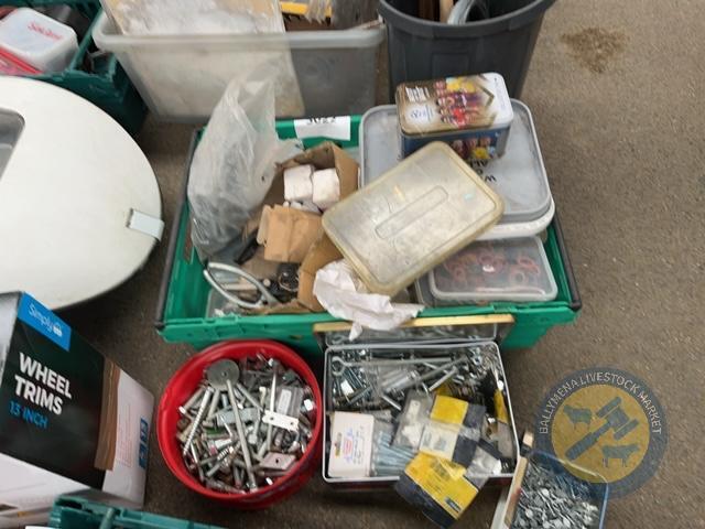 Tray of mixed bolts & nails