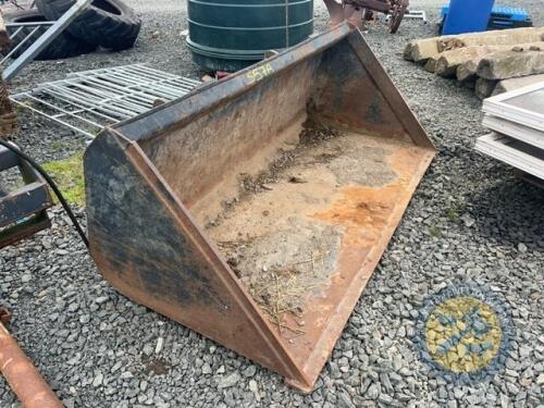 Front bucket on euro brackets