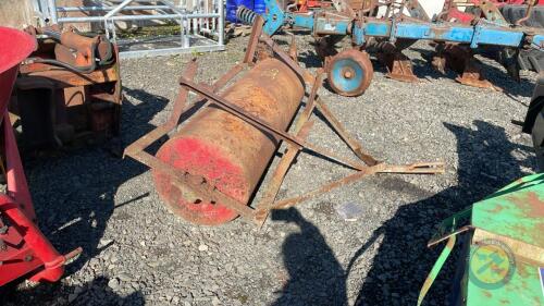Small field roller