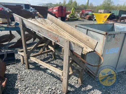 Wooden spud sorter