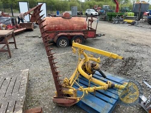 Cutting bar with shaft