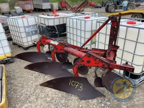 Kvernland 3 furrow plough