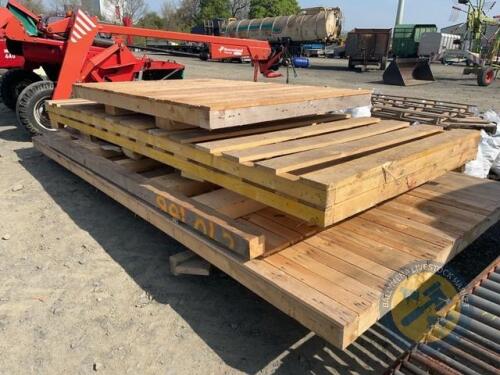 Timber platform with 10x4 planks