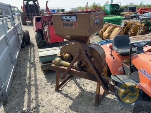 Corn crusher