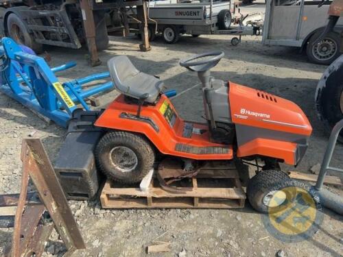 Husqvarnna ride on lawnmower
