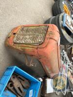 Massey Ferguson bonnet