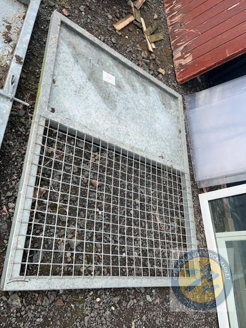 5x4 galvanised doors