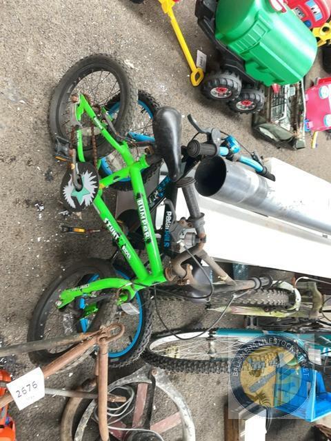 2 kids bikes