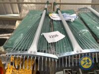 2x garden rakes & bags