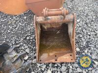 18" Digger Bucket - 2