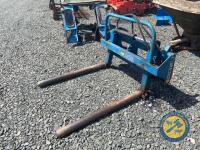 Fleming bale clamp with euro brackets hydraulic