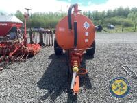 1100 Gallon Abbey slurry tanker with pipe & spread plate with shaft - 2