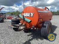 1100 Gallon Abbey slurry tanker with pipe & spread plate with shaft - 6