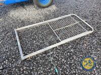 Guillotine gate for sheep race galvanised - 2