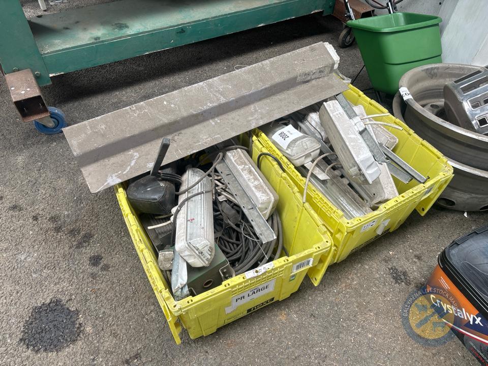 Pallet of emergency lighting