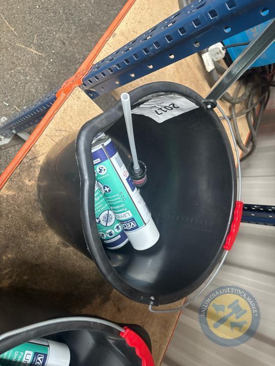 Bucket & 3 tins of umbi spray