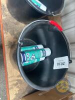 Bucket & 3 tins of umbi spray