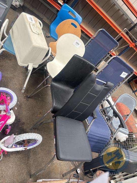 5x chairs