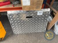 New checked plate ramp - 2