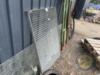 walk way grid - 2