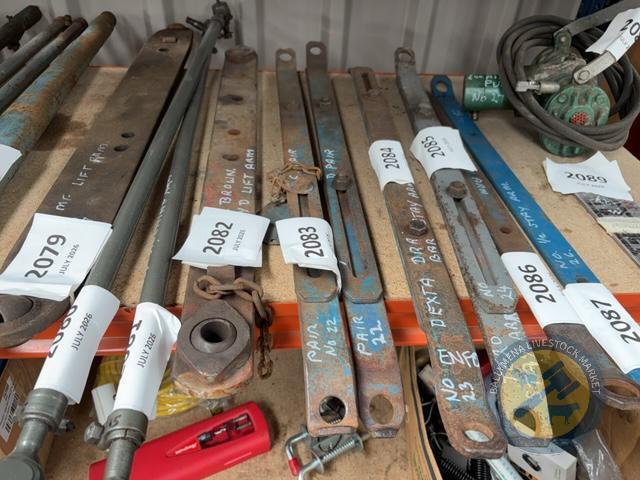 Pair of dexta drawbar stays