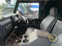 Land Rover Defender - 11