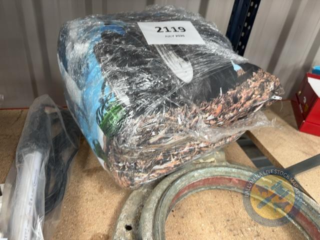 2x new holland cushions