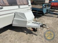 Caravan - 4