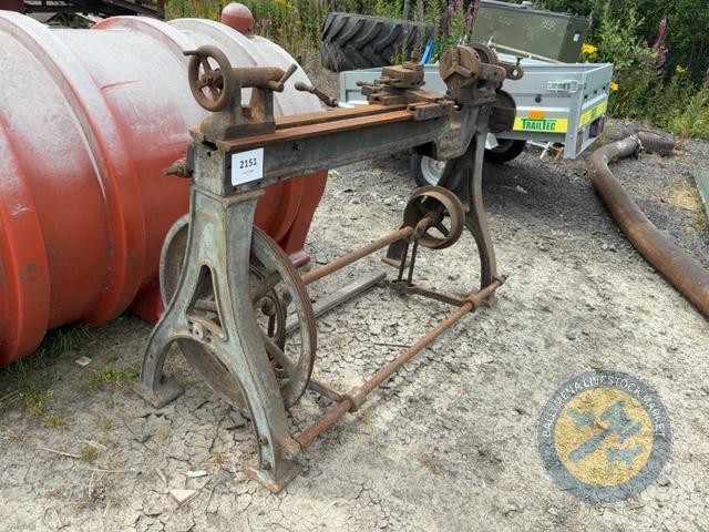 Pedal operated wood working lathe