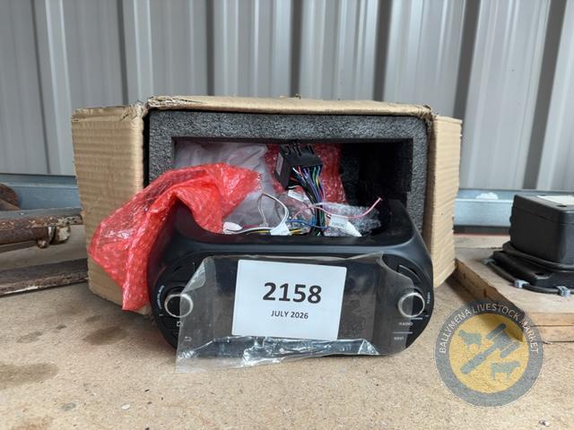 Peugeot van touch screen radio