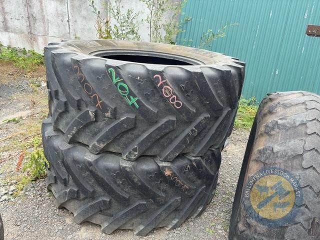 2x 650/65 R38 tyres