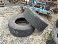 2x super singles 385/65 R22.5 tyres