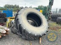 2x 30.5 R32 Tyres - 2