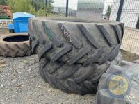 2x 650/65 R42 Tyres