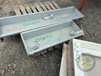 Galvanised hanging trough - 2