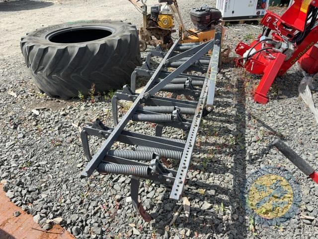 Spring tine Grubber