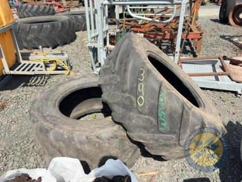 2x 440/65 R24 Michelin Tyres