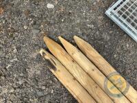 4x 8ft Posts - 2