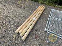 4x 8ft Posts - 3