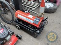 Sealey oil heater - 2