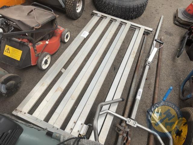 2x ifor Williamd dividor gates approx 5.5ft