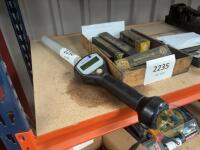 Tag wand - 2