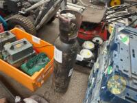 Gas cylinder