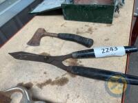 Hedge trimmers & hatchet - 2