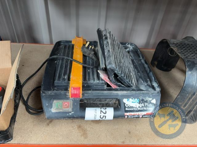 Tile cutter