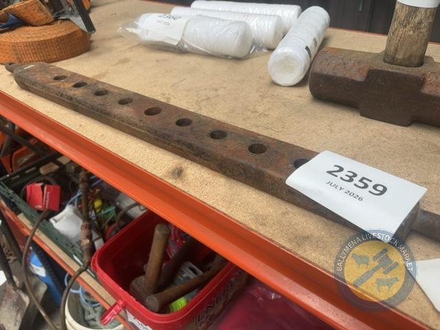 9 hole drawbar