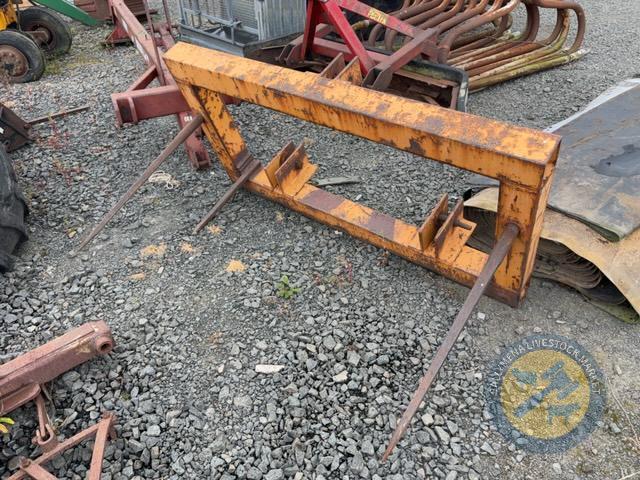 Yellow Frame Bale Spike